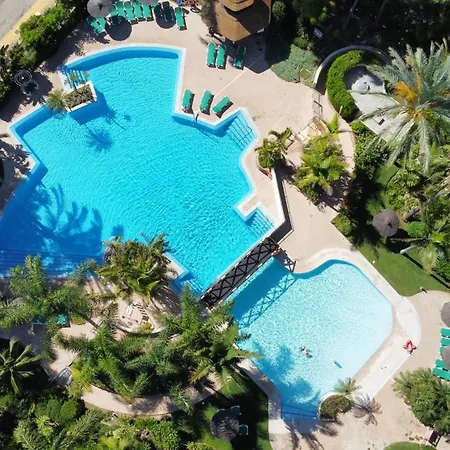 Golf Gardens Luxury Rio Real - Eaw Homes *